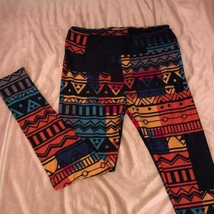 Lularoe leggings tall and curvy